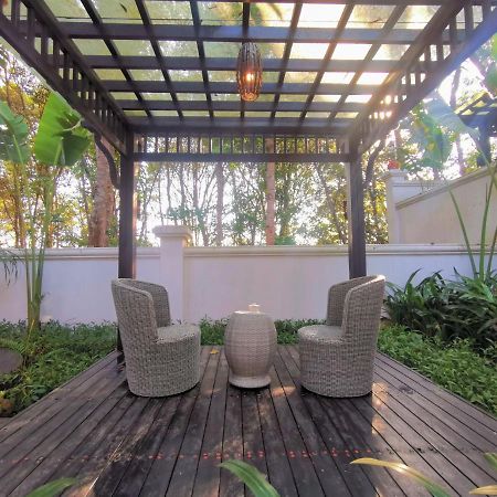 Angsana Xishuangbanna Hotel Menghai Ngoại thất bức ảnh